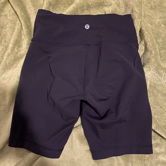 Lululemon biker shorts REVEL, size 6 - Picture 2 of 6